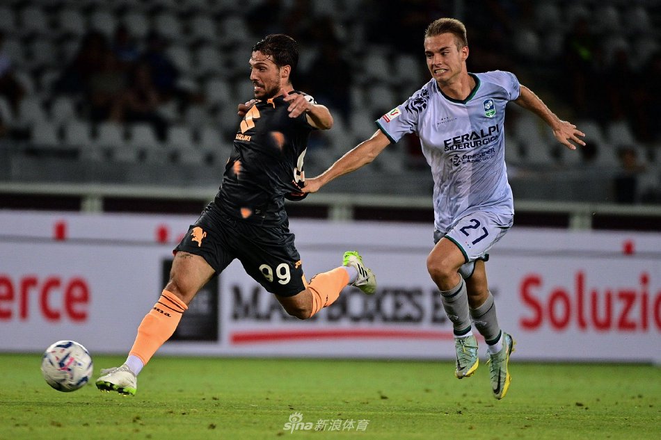 快速反击策 快速反击策