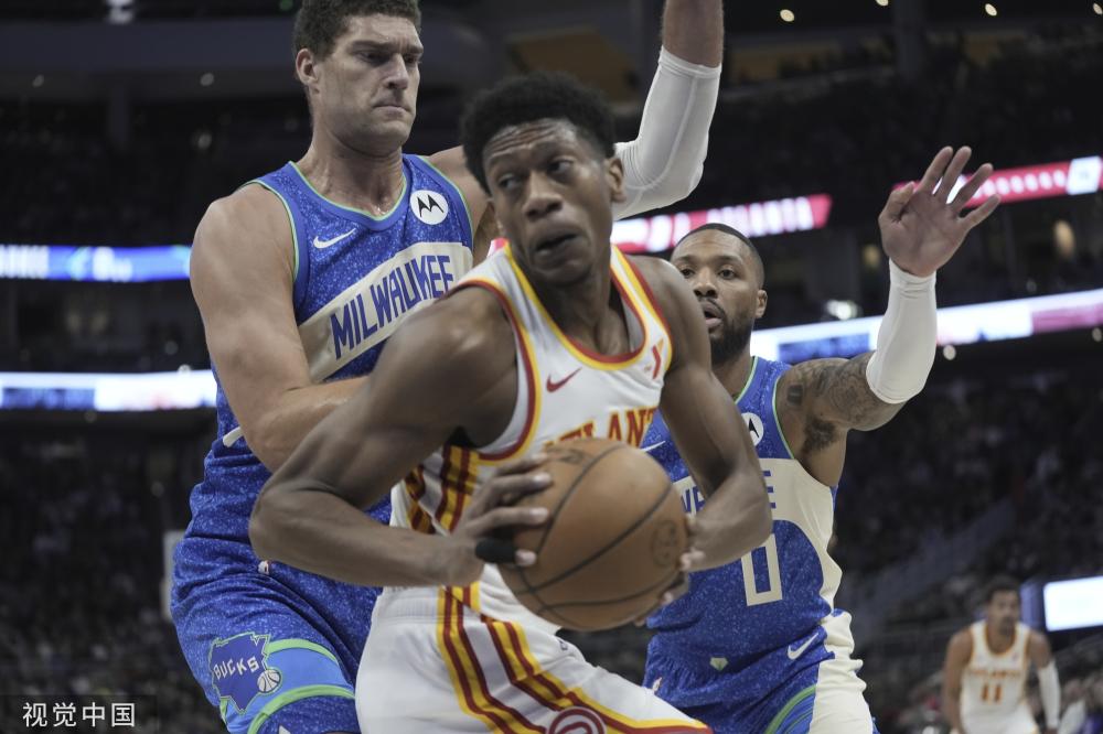 因膝盖伤势 因膝盖伤势