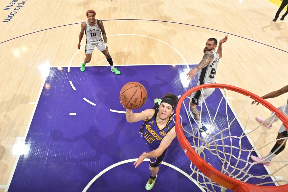 东契奇30+2+10难夺今日最佳！詹姆斯火爆表现荣登今日MVP宝座